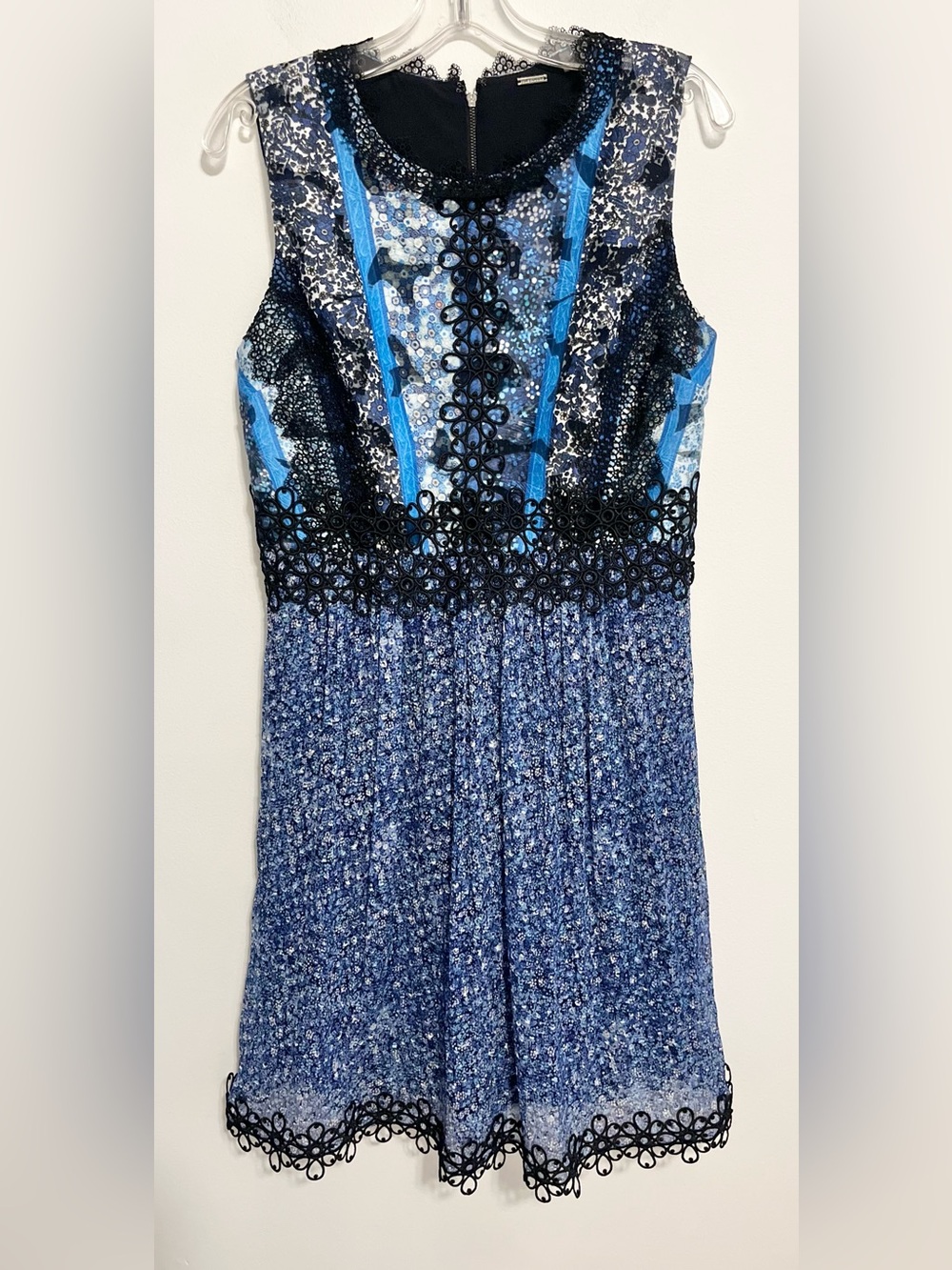 Elie Tahari Blue and Black Floral Silk and Crochet Lace Overlay Dress Size 8
